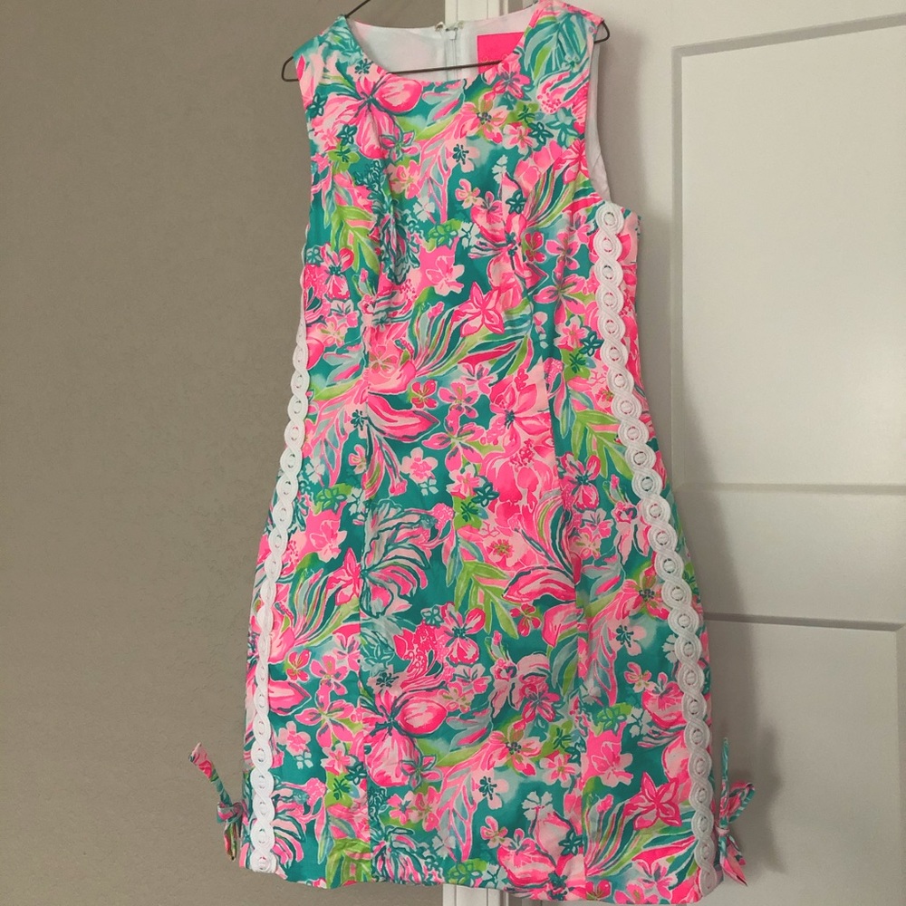 Lilly Pulitzer dress with bow detail